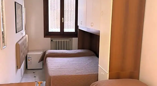 Standard Einzel Zimmer Hotel Touring