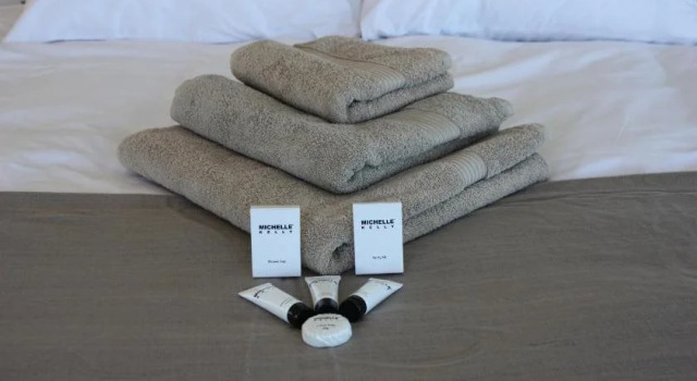 The Noble Ant, Reservar Hotel George Central 