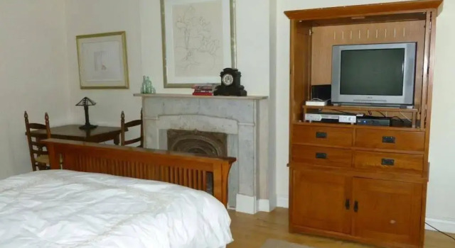 Boerum Hill Guest House, Забронировать Гостевой дом Отели Бруклина с парковкой, рядом с Здание «Вильямсбург-Сейвингс-Бэнк-Тауэр», Парковка