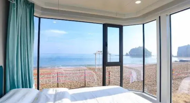 Капсула с 2 комнатами с видом на море Nebula Cabin AI Hotel