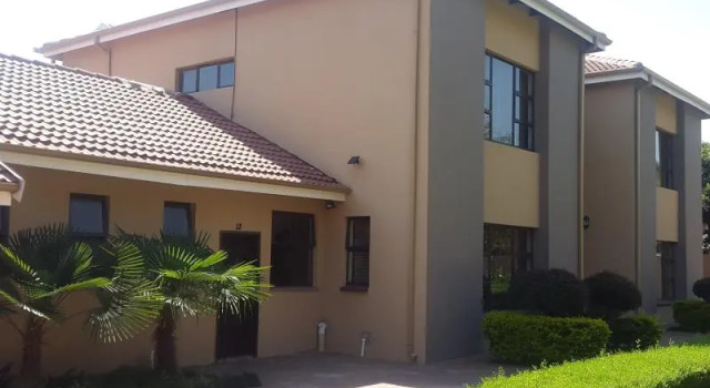 Номер Executive Ikaze Guest House