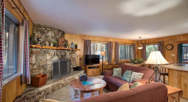 Pine Creek Cabin, Забронировать Отель Отели Mariposa County с парковкой, Парковка