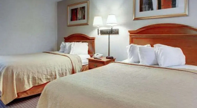 Quality Inn Natchez, Book Hotel Hoteller i Natchez med pool, Swimmingpool