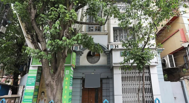 OYO 3380 Gallery Inn, Prenota Hotel Calcutta 
