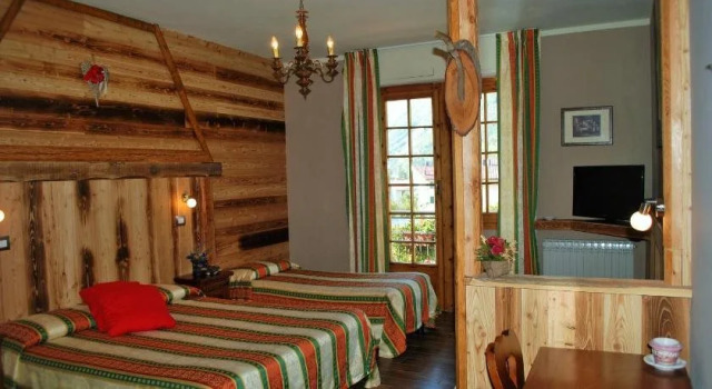 Hotel Trois Etoiles
