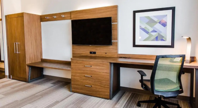 Двухместный номер Standard Holiday Inn Express & Suites West Edmonton - Mall Area by IHG