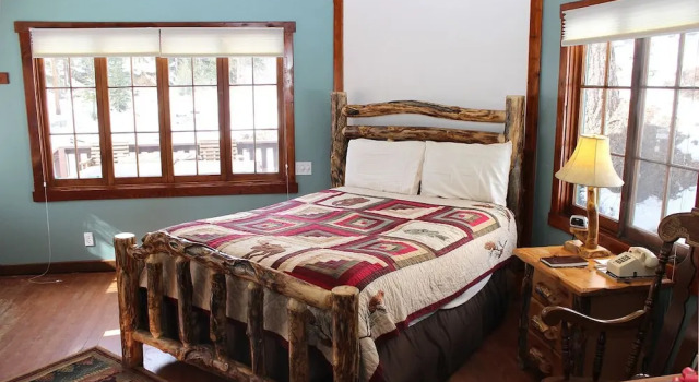 Fawn Valley Inn: 157, Забронировать Отель Отели Rocky Mountain National Park с бассейном, Бассейн