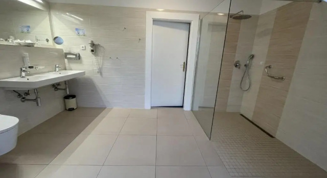 Двухместный номер Standard Hotel Reza
