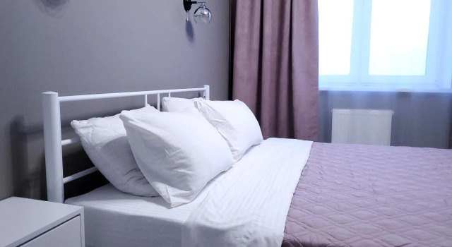 Panda Home on Melnikaite street, building 14, Book Apartment Hotels in Tyumen Region with Parking, Parking