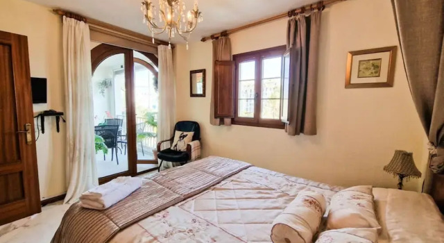 Cozy Seaside Apartment in Manilva