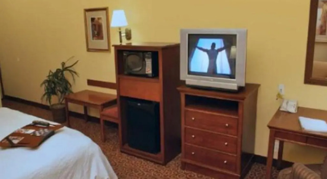 Двухместный люкс Hampton Inn & Suites Red Bluff