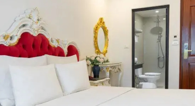 Номер Deluxe Royal Hotel Thanh Trì