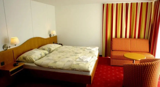 All in Hotel Saas-Fee, Забронировать Отель Зас-Фе Saastal