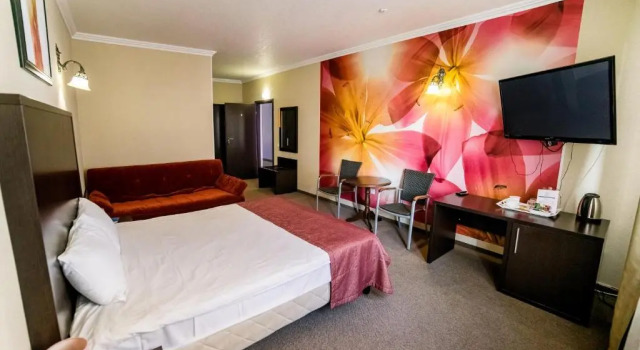 Полулюкс Hotel Solamia