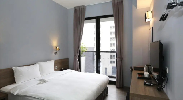 Standard Doppel Zimmer mit Balkon Miller Inn