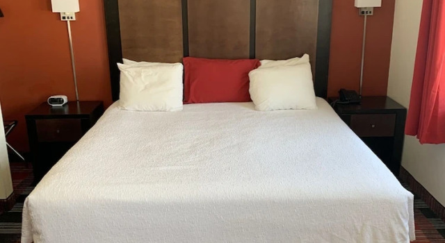 Двухместный номер Standard Sandalwood Studios & Suites