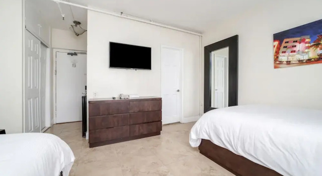 Четырёхместный номер Standard Starlite Hotel