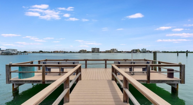 Luxury Waterside Suite 2mins 2 Beach Heated Pool