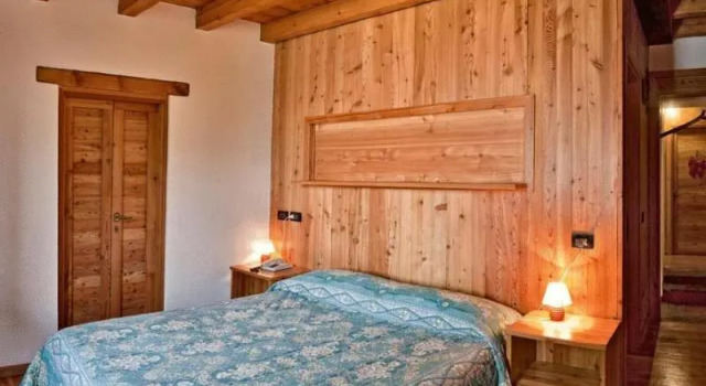 Ristorante Hotel Falchetto, Book Hotel Hotels in Como with a Pool, Swimming Pool