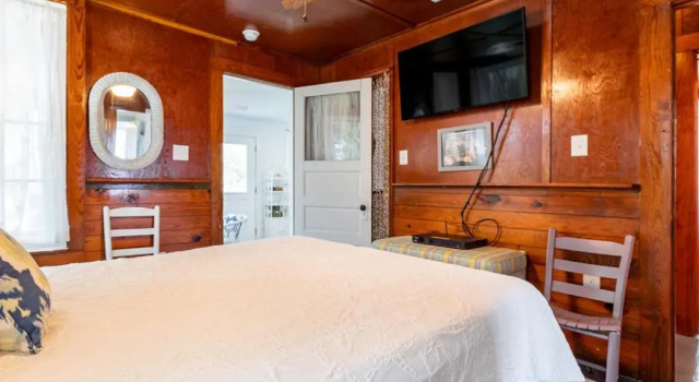 Whelk Come Inn by Tybee Vacation Rentals