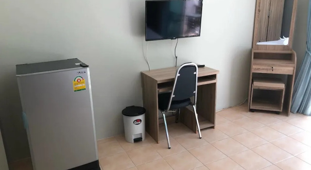 Shots & Dreams Guesthouse, Забронировать Отель Карон Бич остров Пхукет