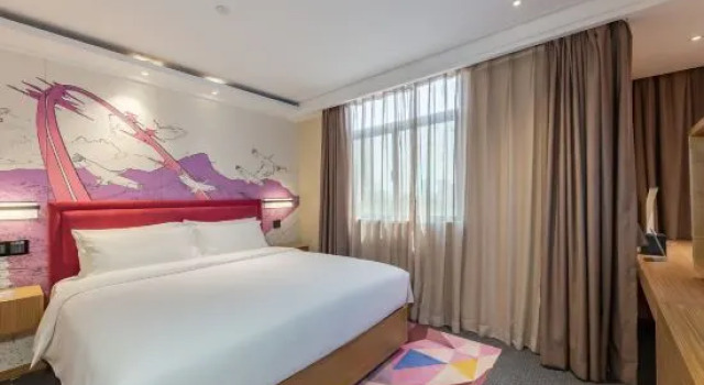 Люкс Hampton by Hilton Jiangmen Heshan