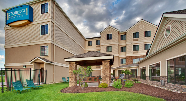 Staybridge Suites Davenport by IHG, Забронировать Отель Отели Иллинойс 3 звезды, 3*