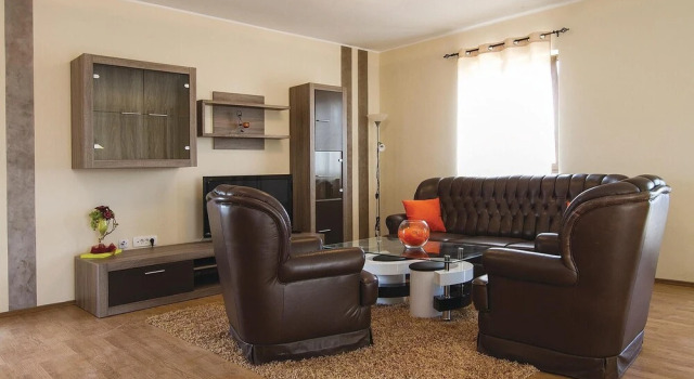 Beautiful Home in Nedescina With Wifi and 7 Bedrooms