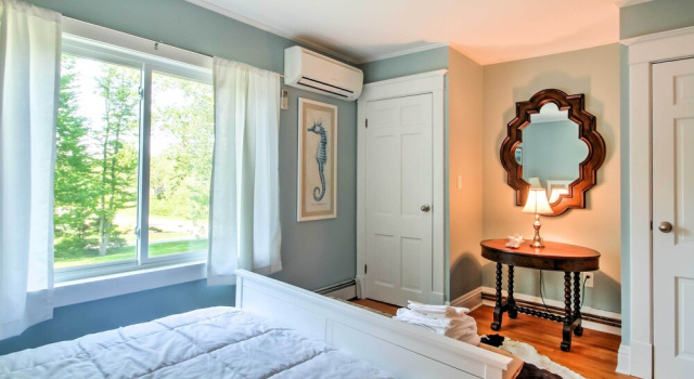 Коттедж Large Kennebunk Home, Walk to Beach < 2 Mi to Town