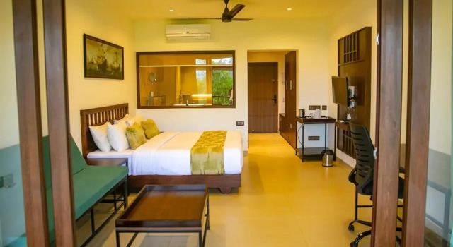 1 BR Cottage in Pozhuthana, Wayanad, by GuestHouser (9BC0), Забронировать Дом для отпуска Коттеджи Колагаппара, Коттедж