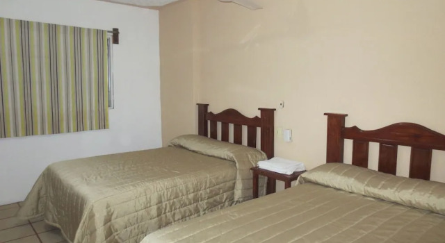 Трёхместный номер Standard с балконом Hotel Arboledas