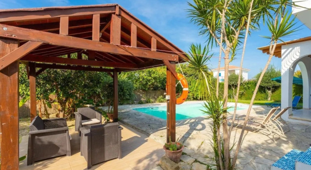 Коттедж Sun Beach Villa Tria
