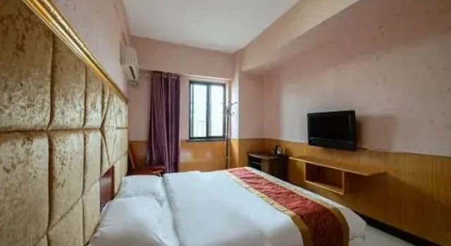 Полулюкс Qinhao Express Hostel
