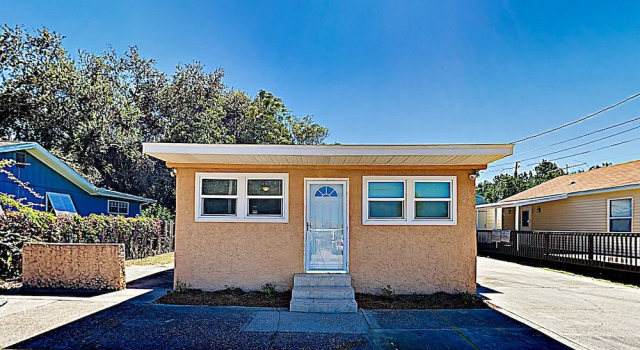 New Listing! Laguna Beach Home - 2 Blocks To Gulf Home, Забронировать Дом для отпуска Лагуна-Бич Панхэндл Флорида, рядом с Галерея Пола Брента