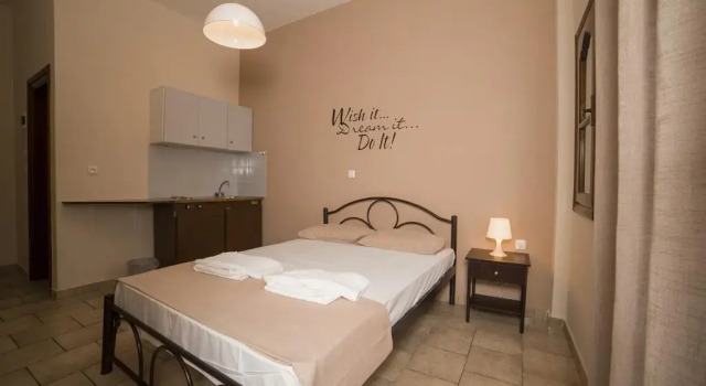 Anastasiadis House, Book Hotel Neos Marmaras 