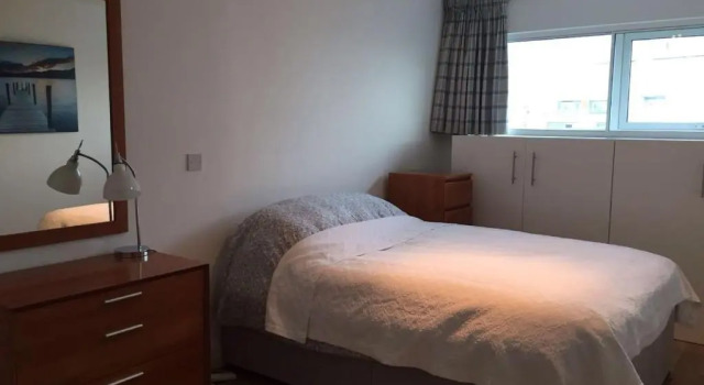 Апартаменты 1 Bedroom in Chelsea Bridge Wharf