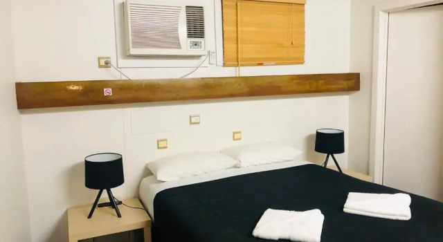Четырёхместный семейный номер Standard Horsham Motel
