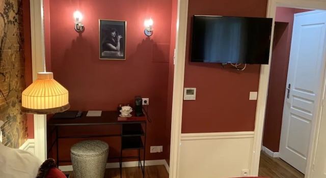 Maison Lepic, Забронировать Отель «постель и завтрак» 18-й округ: Монмартр Париж, рядом с Порт де Клиньянкур