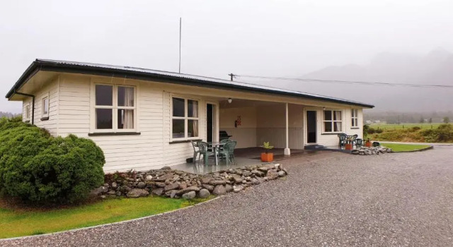 Апартаменты с 2 комнатами Glacier View Motel