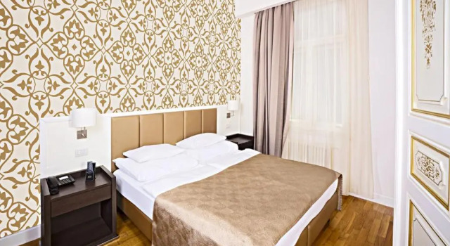 Junior-Suite mit Stadtblick Deminka Palace