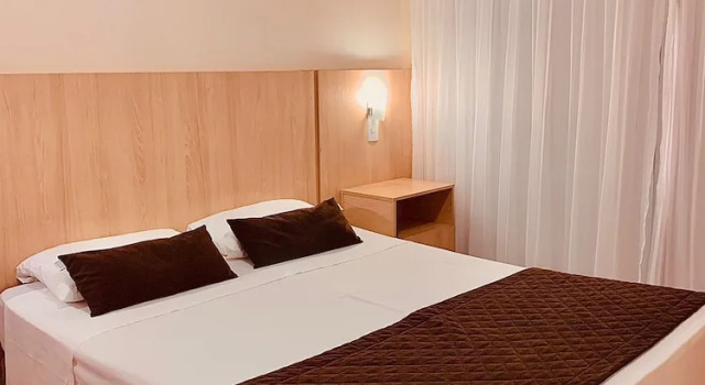 Двухместный номер Standard Victoria Plaza Hotel