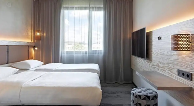 Номер Standard Moxy Frankfurt Airport Kelsterbach