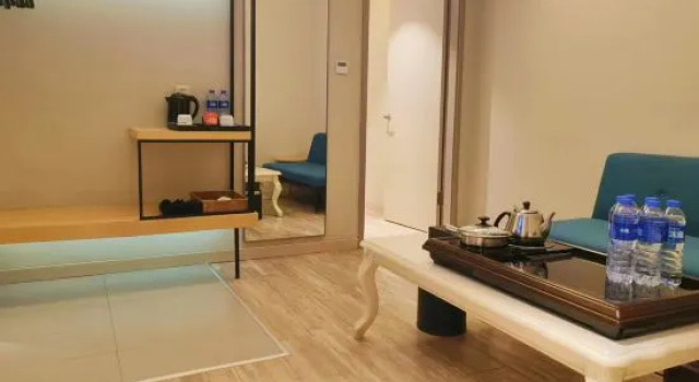 Люкс Homeinn Selected Hotel (Quanzhou Puxi Wanda Plaza )