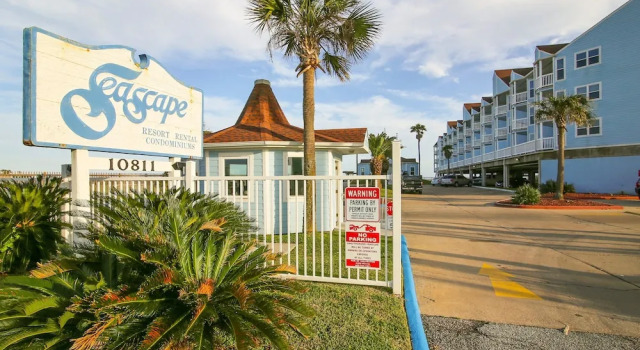 Seascape 2309 2 Bedroom Condo by RedAwning