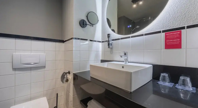 Двухместный номер Deluxe Leonardo Hotel IJmuiden Seaport Beach