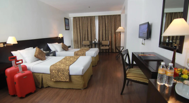Двухместный номер Deluxe Hotel Supreme Convention Plaza
