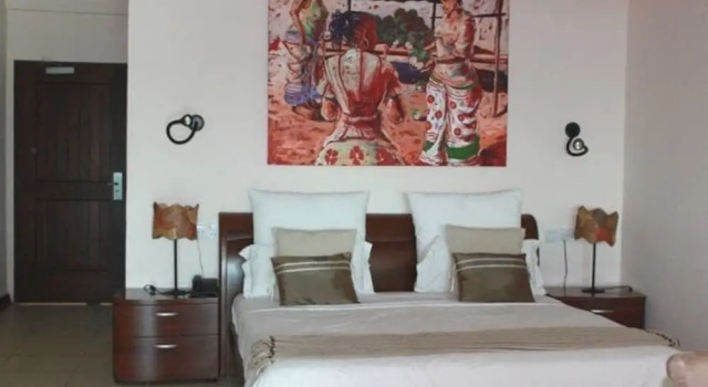 Bahari Dhow Beach Villas, Book Hotel Hotels in Coast Region with Parking, Parking