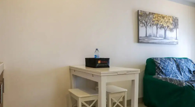 Апартаменты Fancy And Nice 1Br Apartment At H Residence