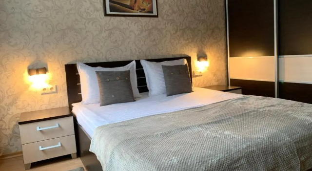Номер Deluxe GM Royal Plaza