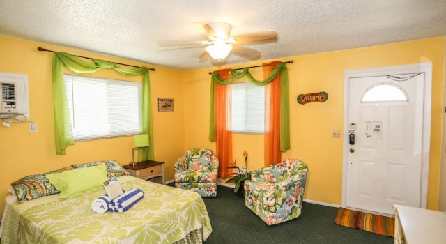 5583 Estero Villa 4 Shell Shack, Забронировать Вилла Отели Fort Myers Area с парковкой, Парковка